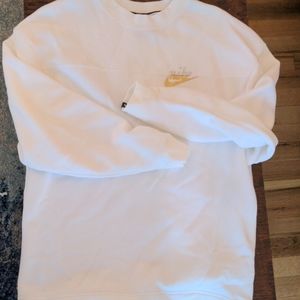 Oversized white Nike crewneck